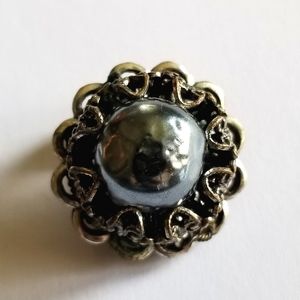 Vintage Miriam Haskell SINGLE earring grey baroque pearl silver tone